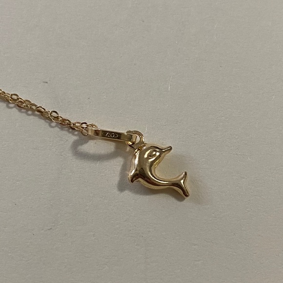 18K Gold "Dolphin" Necklace - Picture 3 of 4